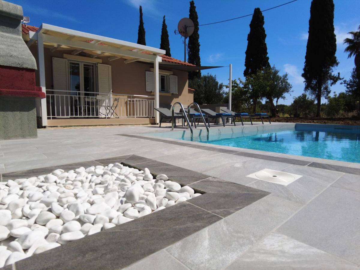Cypress Garden Villas Svoronata Exterior photo